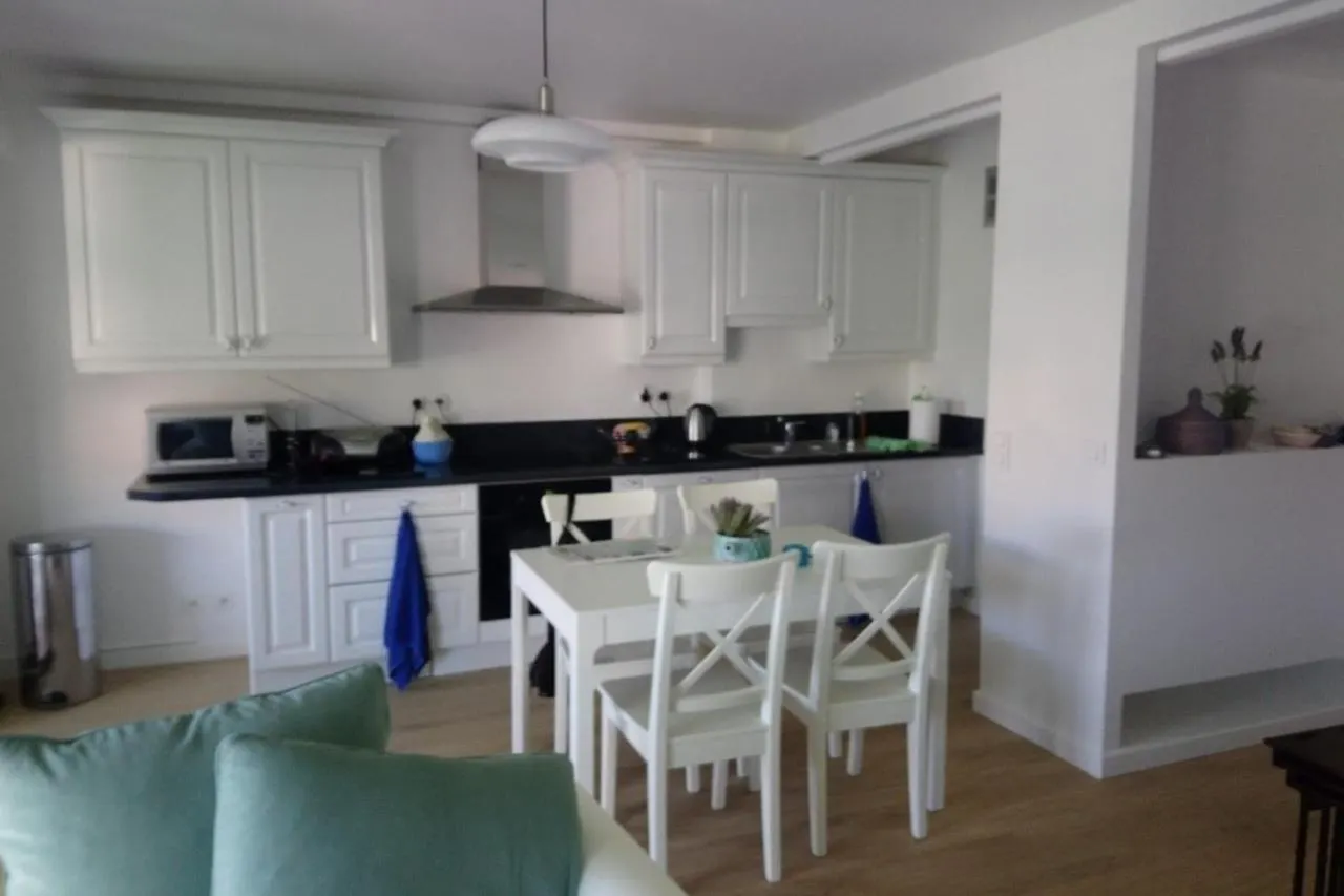 شقة Spacious 70 M Flat With Balcony And Sea View! كان