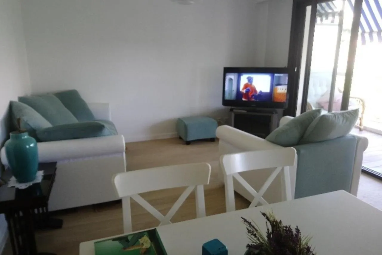 Spacious 70 M Flat With Balcony And Sea View! كان 0*,  فرنسا